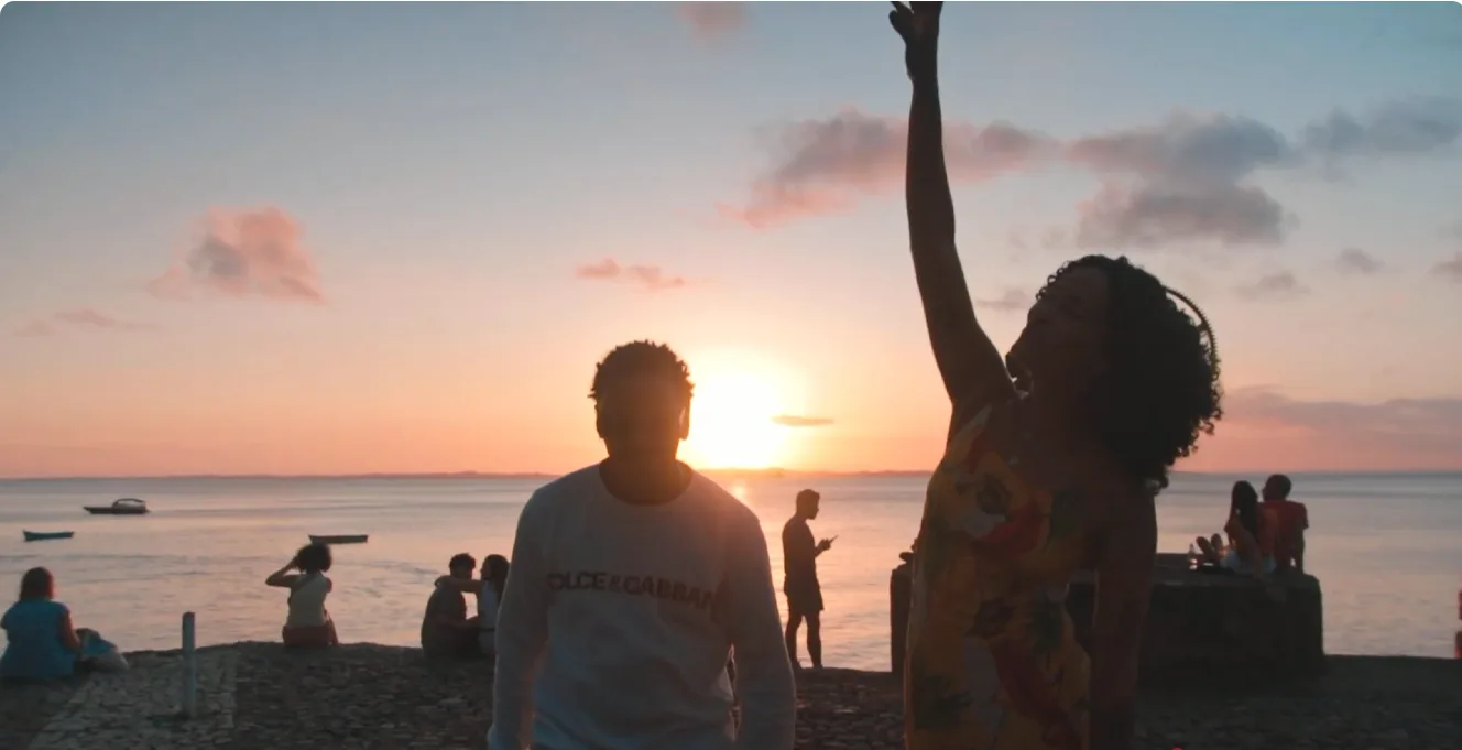 Menina dos olhos de Deus - Nay Parazzi feat Nanai Tattoo (Clipe Oficial)